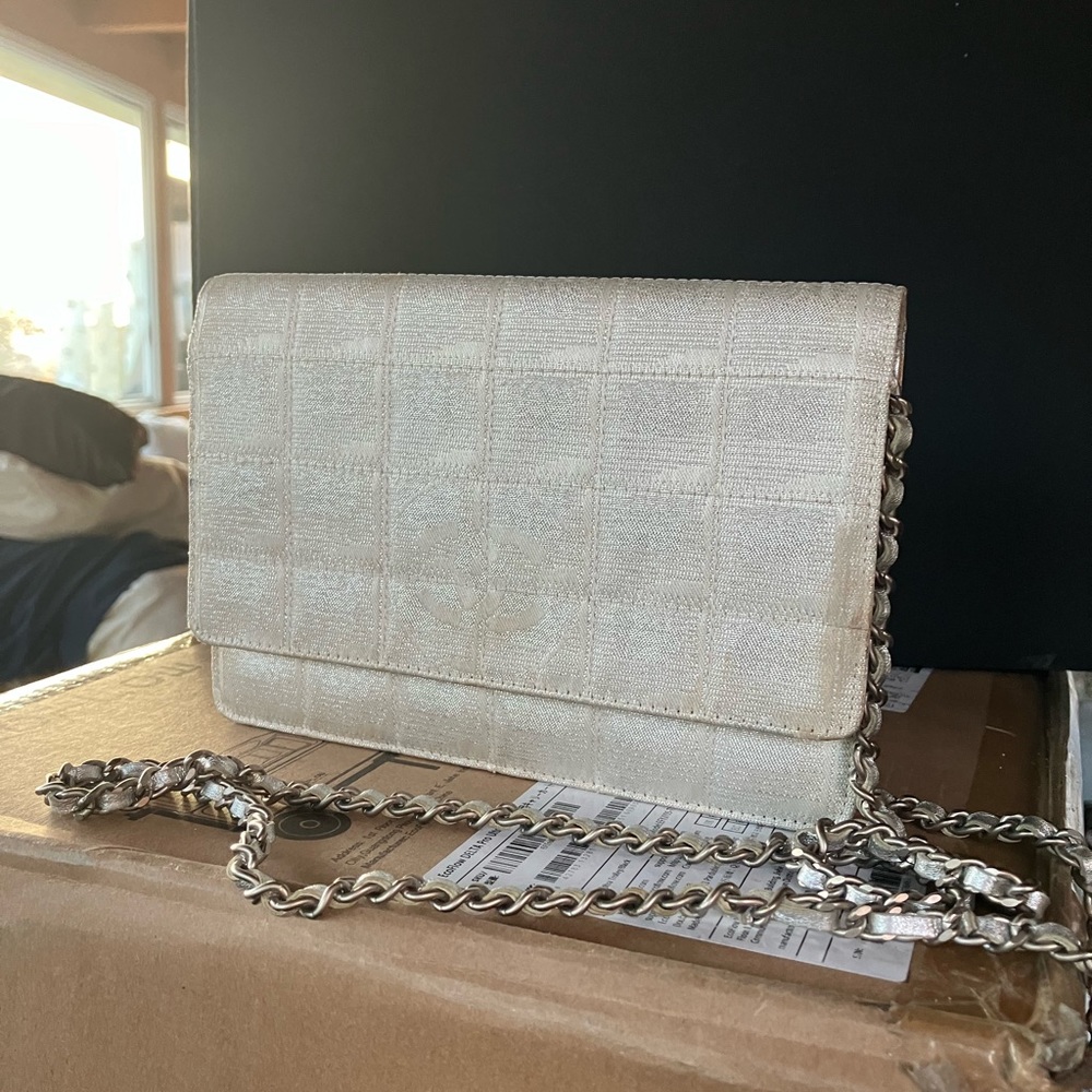 Chanel purse shoulder bag wallet crossbody bag